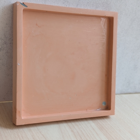 kleiner eckiger Teller