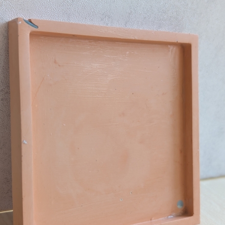 kleiner eckiger Teller