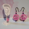 Ohrring mit PEACE Symbol
