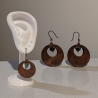 Ohrring mit Holzanhänger