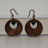 Ohrring mit Holzanhänger