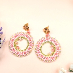 Boho Hängeohrringe aus Glasperlen in Rosa/Gold, handmade