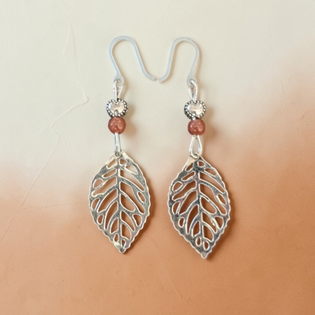 Feder-Ohrring mit Kunststoffhaken