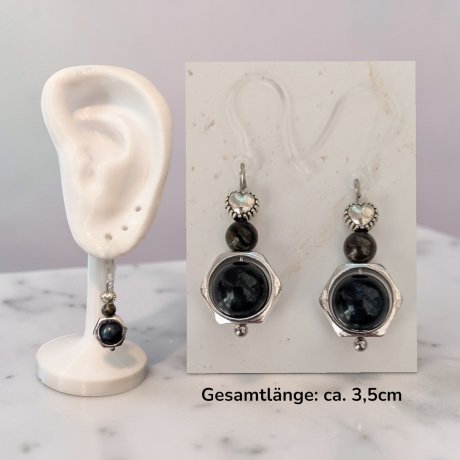 Farbenfrohe Ohrringe Herzform