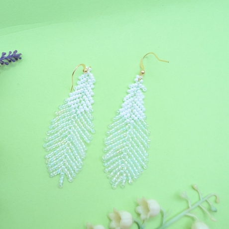 Handgemachte Perlen Fransenohrringe Weiß, Rainbow 7 cm