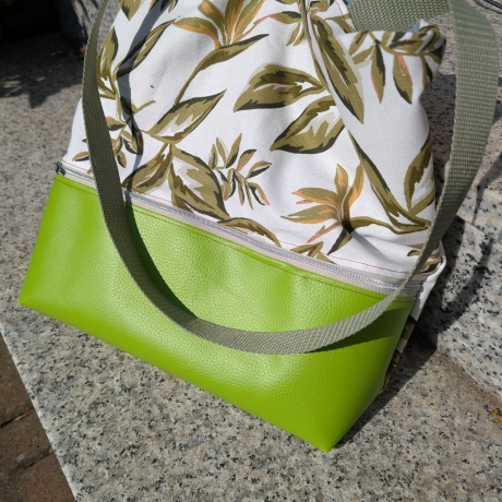 Shopper grün mit Reißverschluss