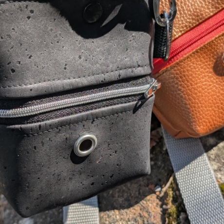 Hand & Pfote unterwegs -kleine individuelle Gassi-/ Umhängetasche