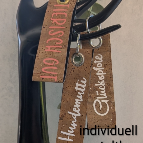 Kork-Begleiter: personalisierbare Schlüsselanhänger aus Korkstoff