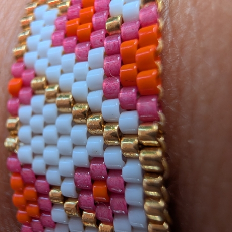 personalisiertes Armband Leo-Muster | Perlenarmband Wunschfarben