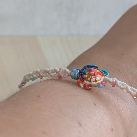 Schildkrötenarmband Makramee in Wunschfarben