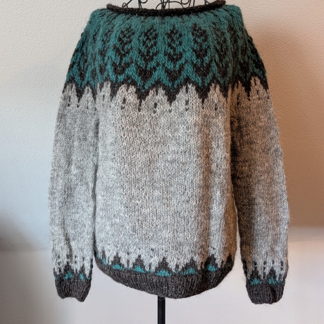 Isländischer Wollpullover - Größe S/M