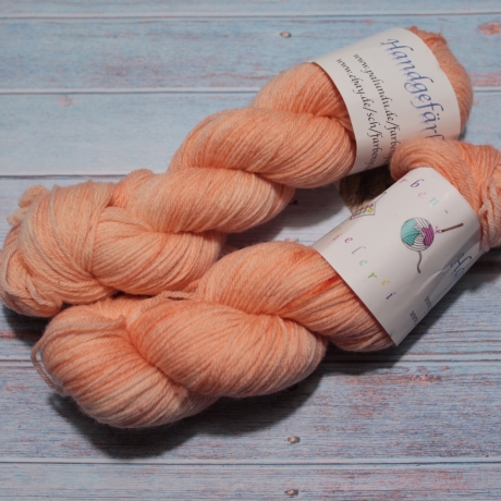 Handgefärbte Wolle Merino Baby 104 - 50 g -