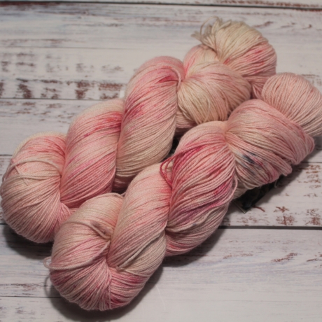 Handgefärbte plastikfreie Wolle Merino-Seide-Ramie Pinta 22/5