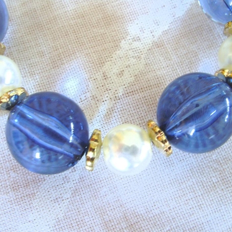 Perlenarmband♥in blau-weiss-gold♥handgemacht♥von Hobbyhaus