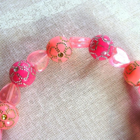 Perlenarmband♥pink-rosa mit rosa Herzchen♥von Hobbyhaus