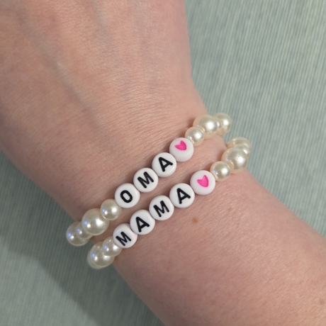 Muttertagsgeschenk | Armband Mama oder Oma mit Perlmuttperlen