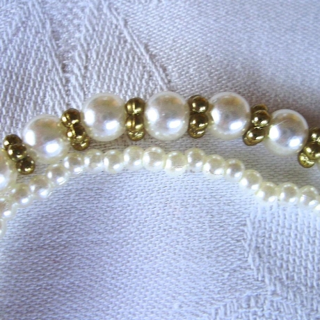 Perlenarmband-Set♥2-teilig♥in Creme/Gold♥von Hobbyhaus