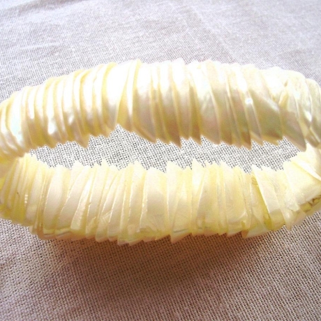 Perlmuttarmband♥Perlmuttsplitter♥in Creme♥von Hobbyhaus