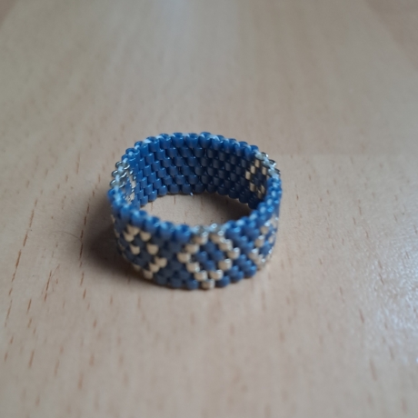 Ring aus Miyuki Delicas,blaubeer/silber, Unikat, Handarbeit