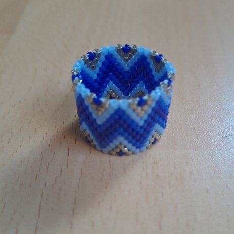 Ring aus Miyuki Delicas, blau / silber, Unikat
