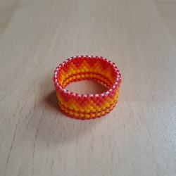 Ring aus Miyuki Delicas,rot/or/gelb, Handarbeit,Unikat