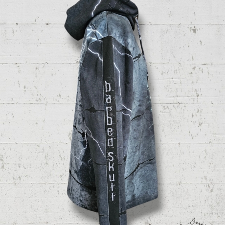 Hoodie Kapuzenpullover Barbed Skull 
