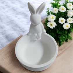 Handgefertigte Osterdeko – Schale mit süßem Hasen aus Raysin