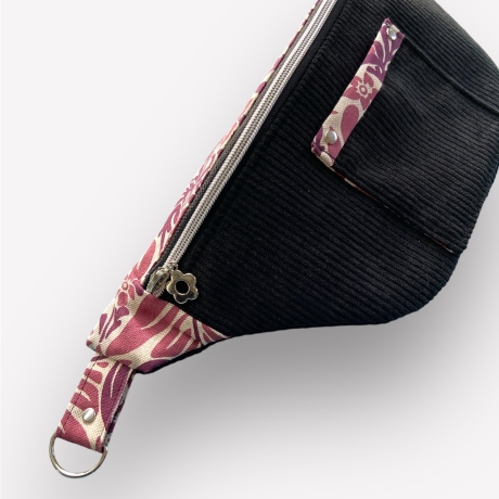 Crossbody Bag Bauchtasche aus Cord „Paisley“