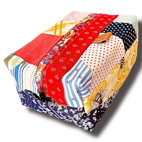 Einzigartige Patchwork Kosmetiktasche Handmade im Allgäu