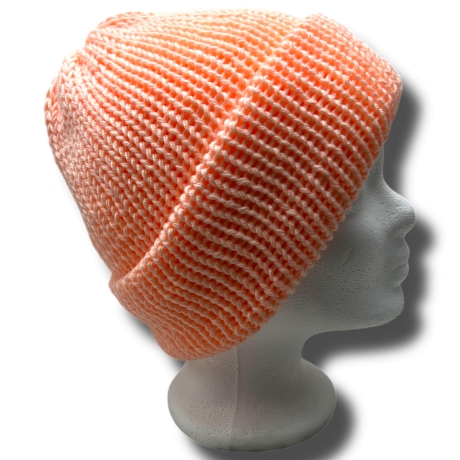 Edle Strickmütze Wollmütze Damen – handgestrickt im Allgäu