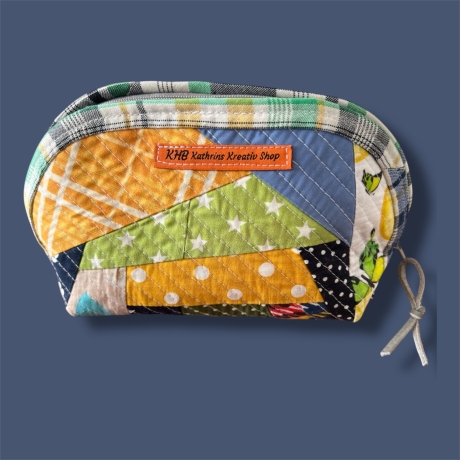 Handgemachte Patchwork Kosmetiktasche Fein abgesteppt Unikat 