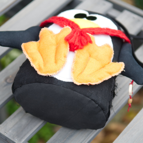 UPCYCLING Türstopper Pinguin mit Trageschlaufe