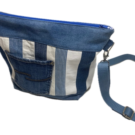 Crossbody-Tasche aus Upcycling-Jeans | Patchwork Umhängetasche