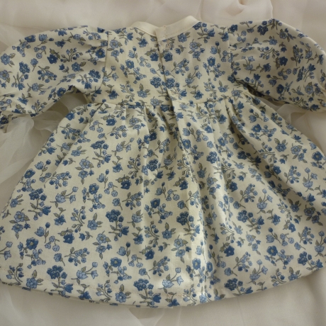 Puppenkleid mit Schürze für Puppengröße 37 - 40 cm