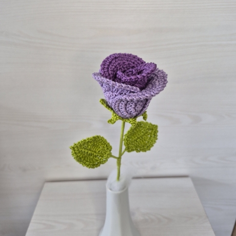Rose - lila (Häkelblume)