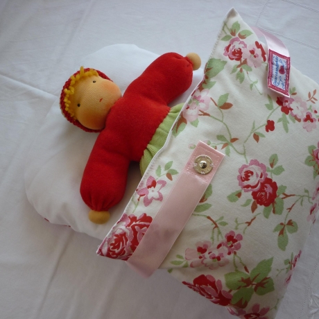 Steckkissen Rosali, Puppen-Bettwäsche mit Schafwolle gefüllt