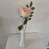 Rose - rosa/weiß mit Blätterzweig (Häkelblume)