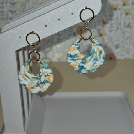 Handgefertigte Statement-Ohrringe: Maritimes Muschel-Design