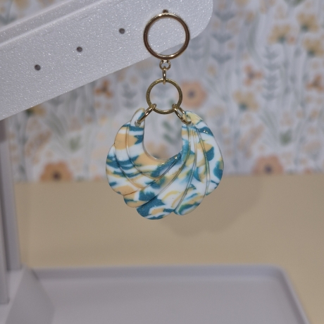 Handgefertigte Statement-Ohrringe: Maritimes Muschel-Design