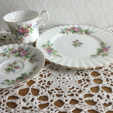 Vintage Sammeltasse Royal Albert Dekor Moos Rose 60er Jahre