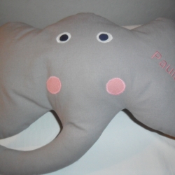 Kuschelkissen kleiner Elefant in 2 Farbvarianten
