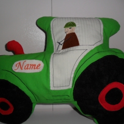 Kuschelkissen Traktor mit gesticktem Fahrer oder Fahrerin