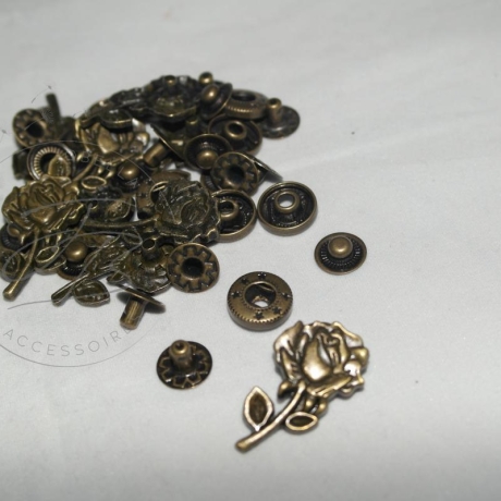 Druckknopf Motiv Rose groß aus Metall