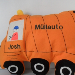 Kuschelkissen Müllauto mit gesticktem Fahrer  oder Fahrerin