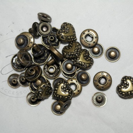 Druckknopf Motiv Herz klein aus Metall