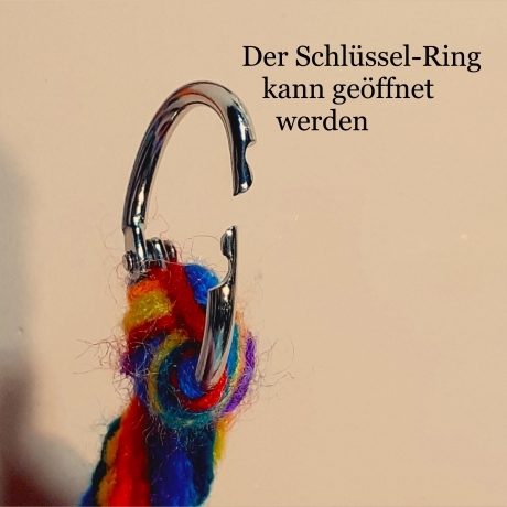 Taschenanhänger Schlüsselanhänger Ranzenbaumler aus Wolle Regenbo
