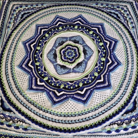 Häkeldecke, Sacred Space Handarbeit