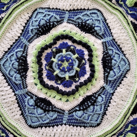 Häkeldecke, Sacred Space Handarbeit