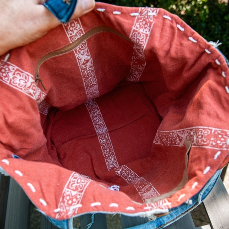 Designertasche - UPCYCLING Jeans-Tasche mit Sashiko-Stickerei