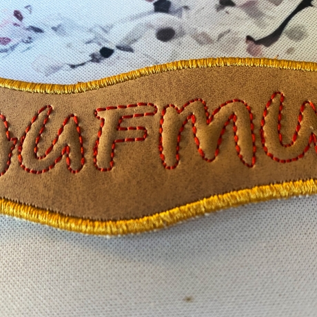 Stickdatei 3D-Anhänger SAUFMUDDI, 3D-Stick, Lesezeichen